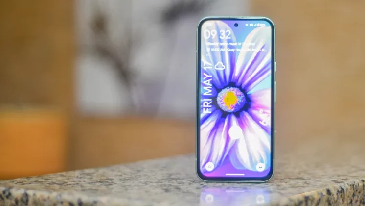 ТОП лучших недорогих телефонов 2025 года фото