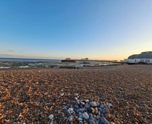 Обзор смартфона Samsung Galaxy A56: похудел и поумнел фото