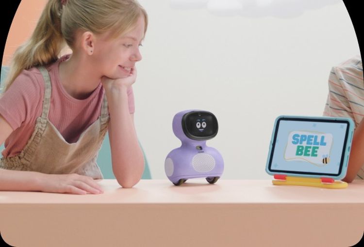 Робот с искусственным интеллектом Mimo