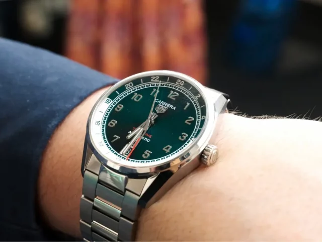 Новые часы TAG Heuer Carrera Day-Date-1