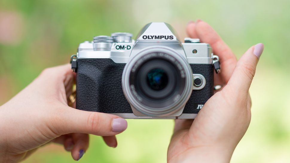 Olympus OM-D E-M10 Mark IV-2