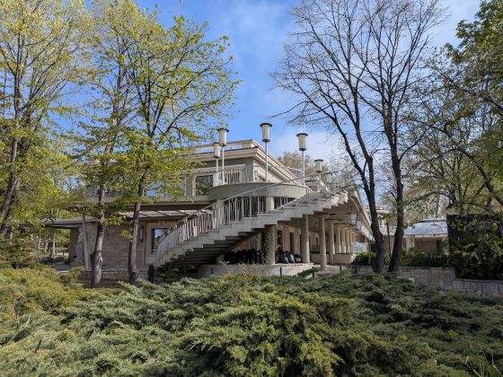 Pixel 9a vs Nothing Phone (3a) Pro-11