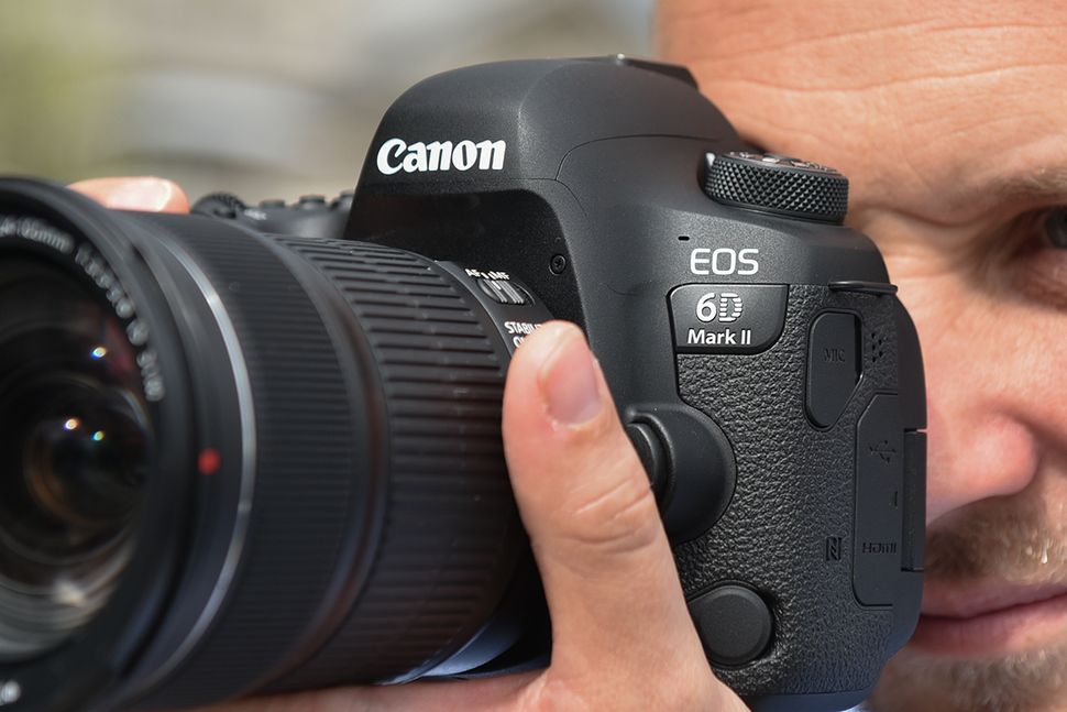 Canon EOS 6D Mark II-2