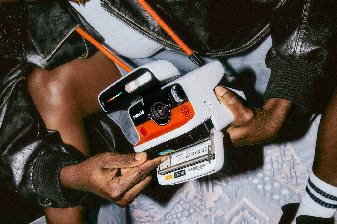 Polaroid Flip — возвращение легенды с поворотом картинка Polaroid Flip-2