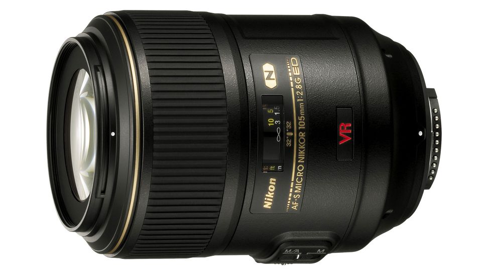 Nikon AF-S 105mm f/2.8 G IF ED VR Micro-2