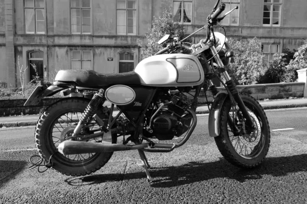 Leica Q2 Monochrom-3