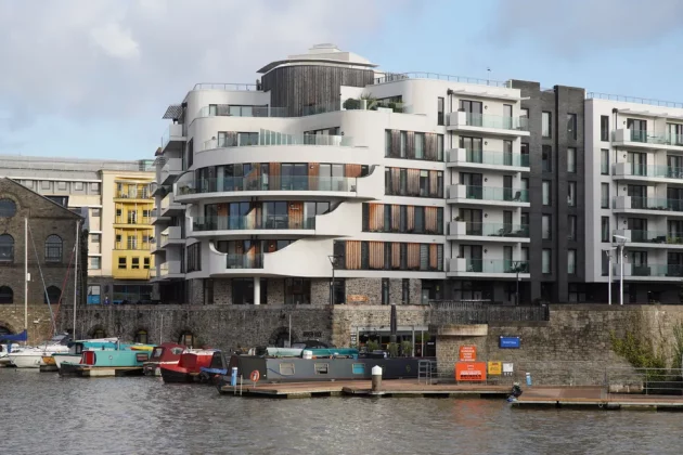 Sony E 16-55 мм f/2,8 G󠁩󠁩󠁩󠁩󠁩󠁩-2