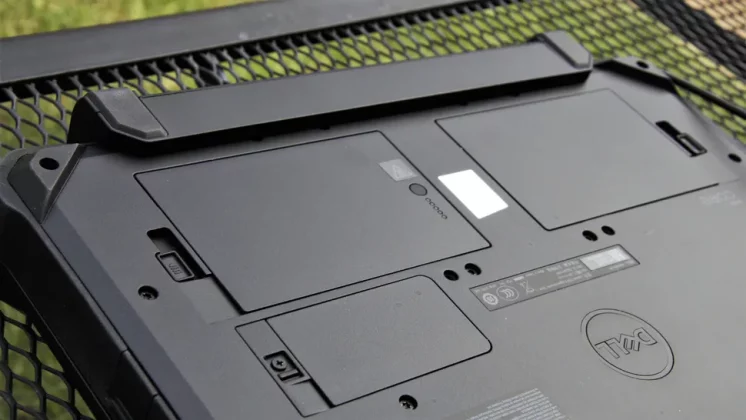 Dell Latitude 7230 Rugged Extreme-3