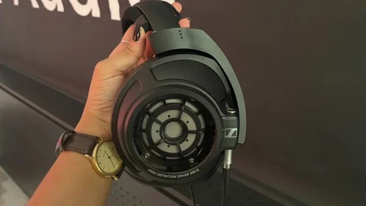 Sennheiser HD 820-2
