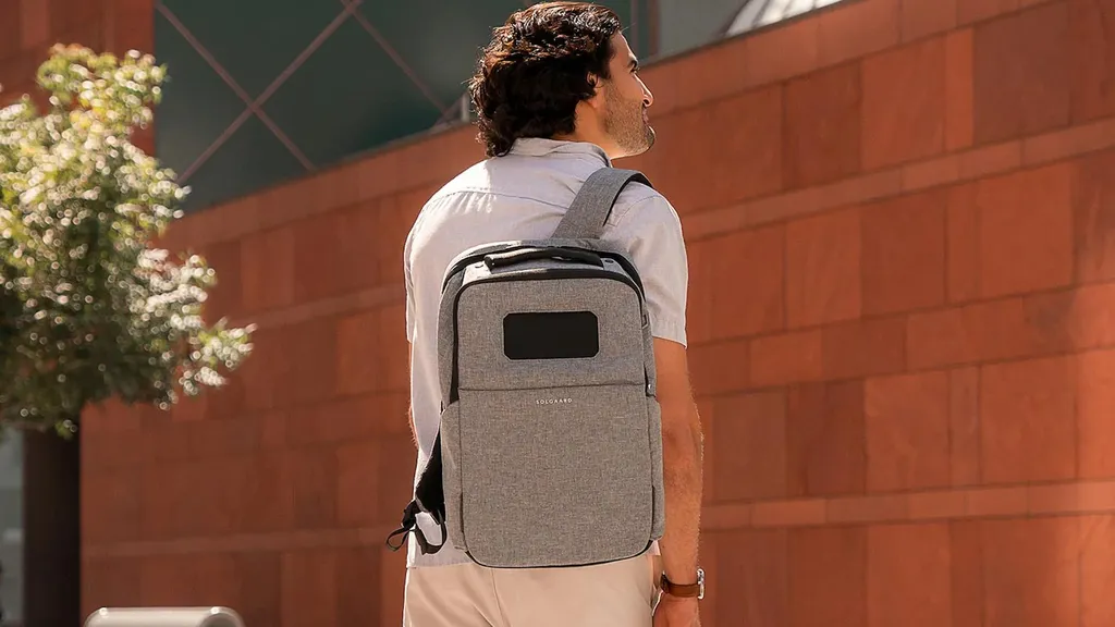 5 гаджетов на солнечных батареях