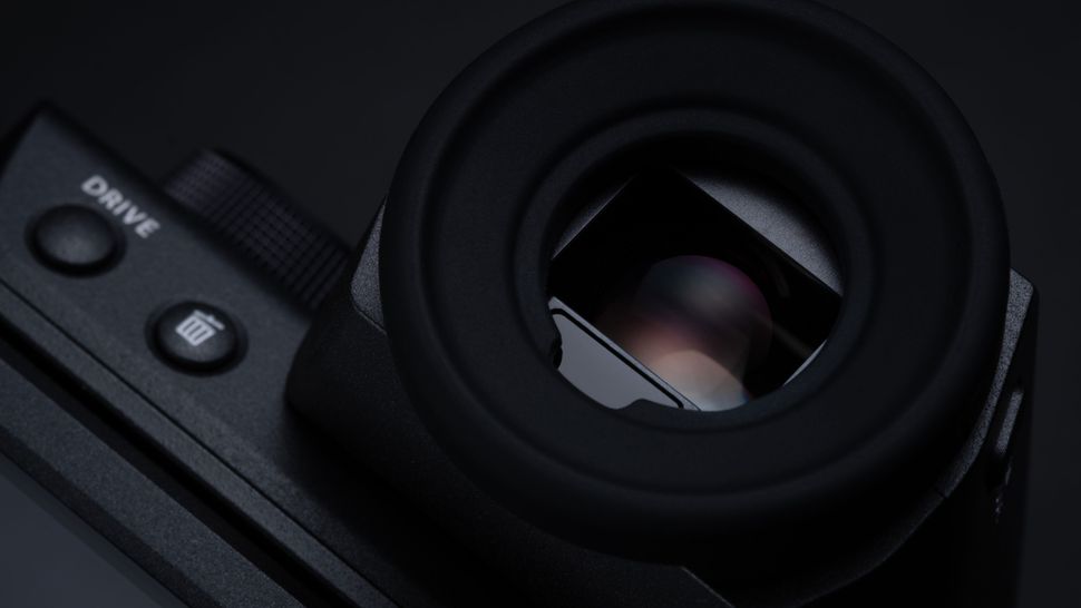 Fujifilm GFX 100S II против 100 II-7