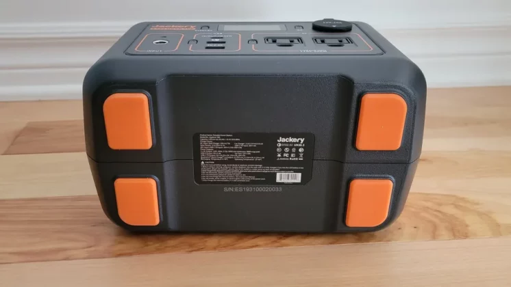 Jackery Explorer 300-3