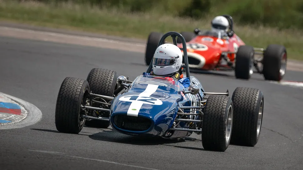 Автомобильная фотосъемка: 10 крутых советов от профессионала картинка Автомобильная фотосъемка 8 крутых советов от профессионала