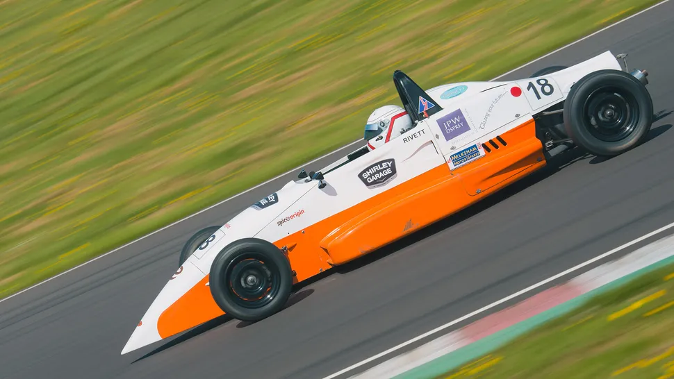 Автомобильная фотосъемка: 10 крутых советов от профессионала картинка Автомобильная фотосъемка 8 крутых советов от профессионала