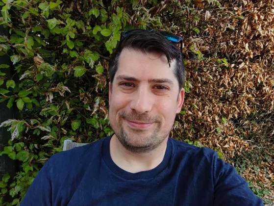 Обзор CMF Phone 2 Pro: доступный, стильный, функциональный фото