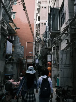 Обзор Fujifilm GFX100RF: единорог в мире компактных камер фото