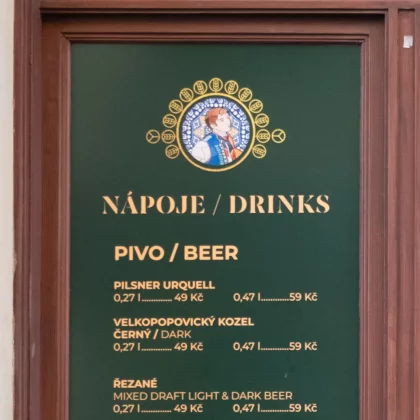 Fujifilm GFX 100RF против Fujifilm X100VI: стоит ли платить больше? фото