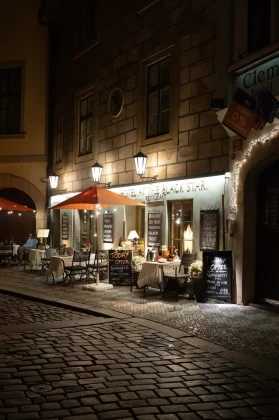 Fujifilm GFX 100RF против Fujifilm X100VI: стоит ли платить больше? фото