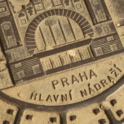 Fujifilm GFX 100RF против Fujifilm X100VI: стоит ли платить больше? фото