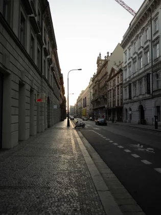 Fujifilm GFX 100RF против Fujifilm X100VI: стоит ли платить больше? фото