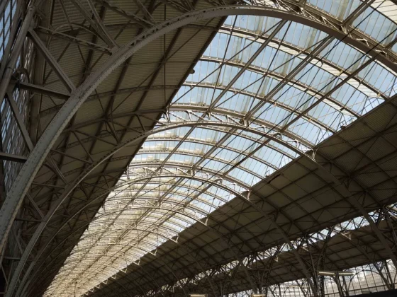 Fujifilm GFX 100RF против Fujifilm X100VI: стоит ли платить больше? фото