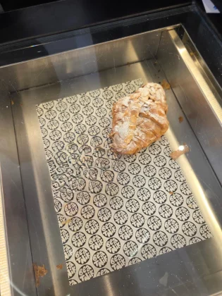 Galaxy AI против Apple Clean Up: фоторедакторы с ИИ в реальном тесте фото