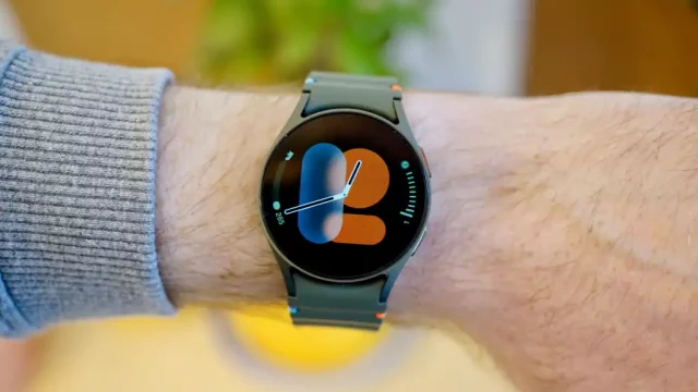 Samsung Galaxy Watch 8 Classic подтвержден