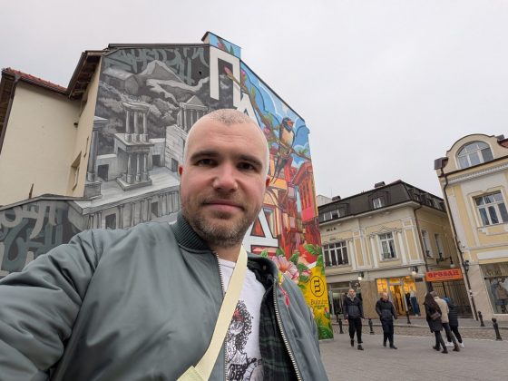 Samsung Galaxy S25 против Google Pixel 9: битва флагманов фото