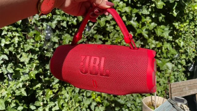JBL Charge 6