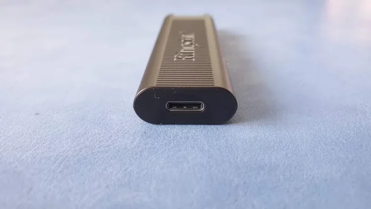 Kingston DataTraveler Max