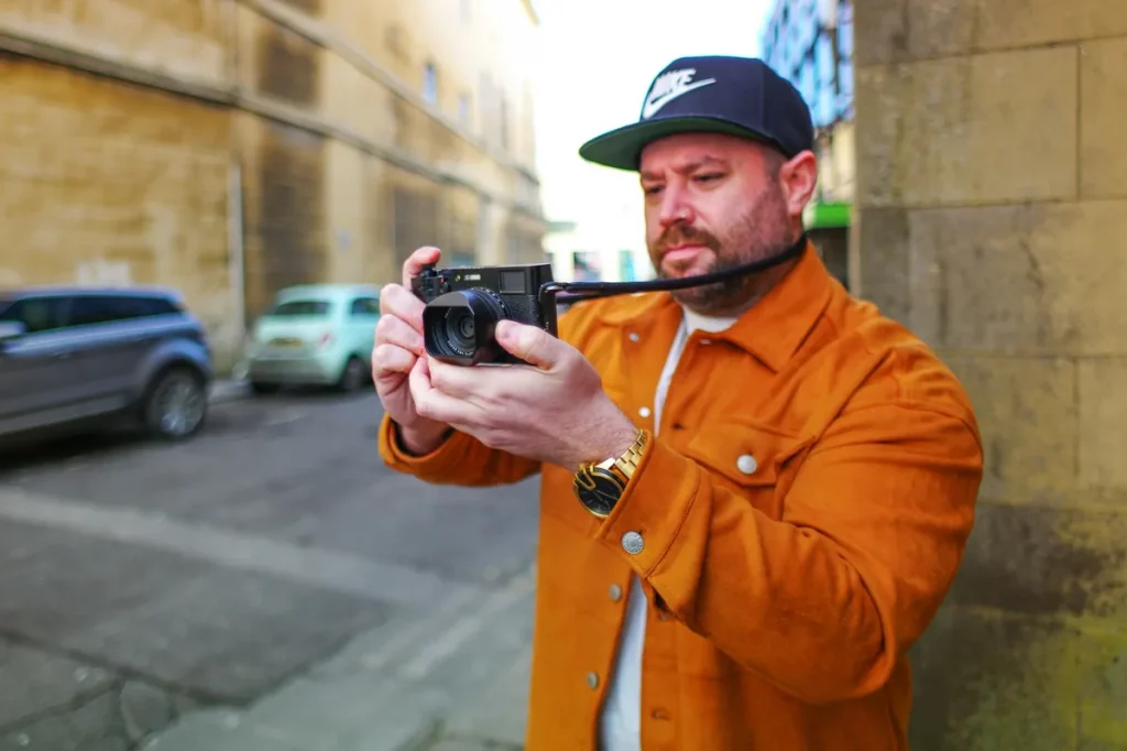 Компактная камера