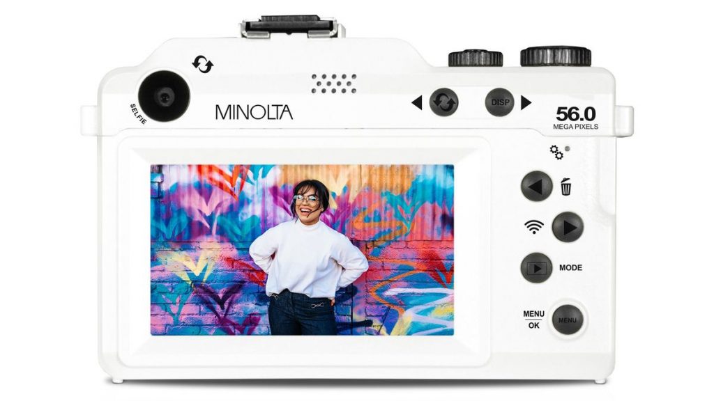 Дешёвая компактная камера Minolta MND65 похожа на Hasselblad картинка Minolta MND65-2