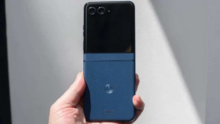 Обзор Motorola Razr 60 Ultra: наконец-то настоящий флагман Razr фото