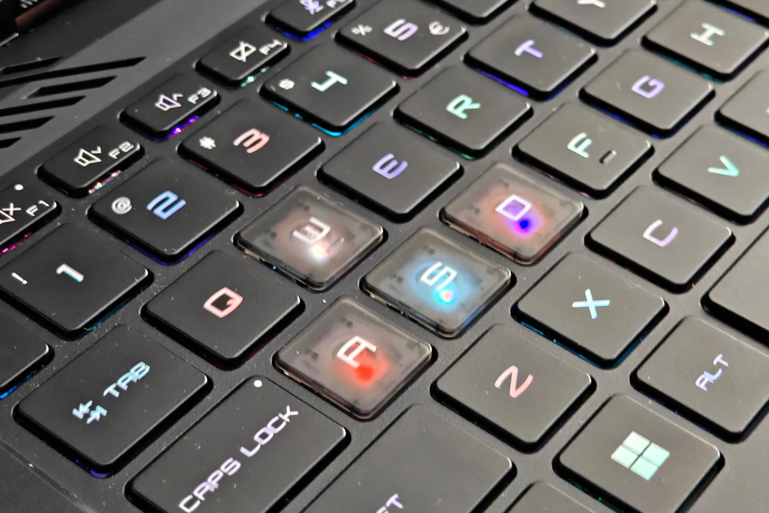 MSI Raider 18 HX AI A2XW – этот сверхмощный игровой ноутбук вызвал у меня желание убрать свой компьютер на пенсию картинка MSI Raider 18 HX AI A2XW – этот сверхмощный игровой ноутбук вызвал у меня желание убрать свой компьютер на пенсию фото