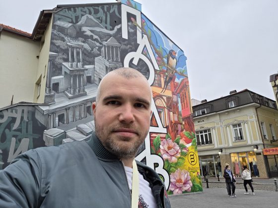 Samsung Galaxy S25 против Google Pixel 9: битва флагманов фото