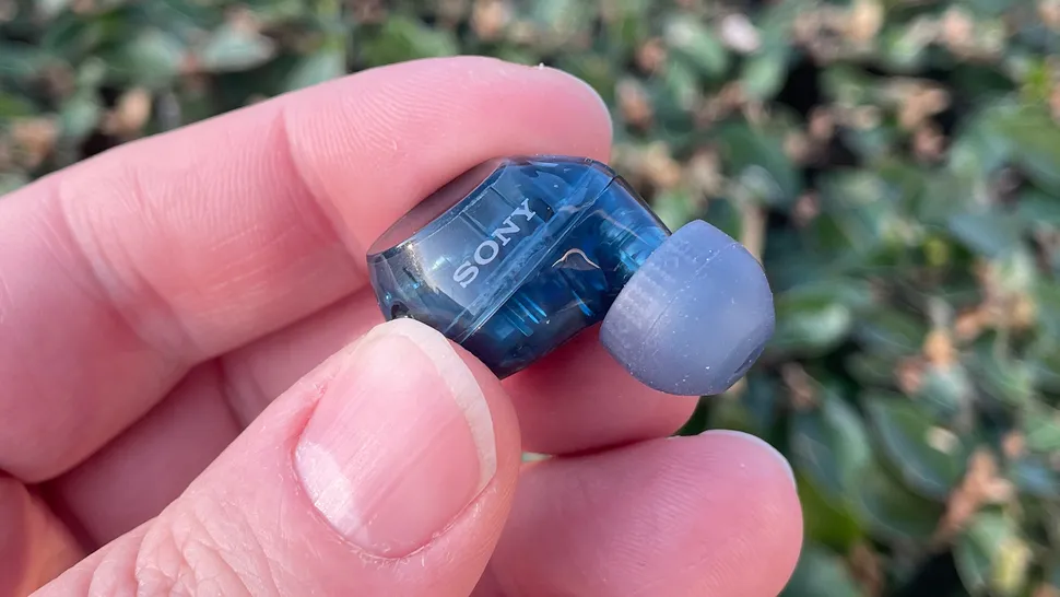 Обзор Sony WF-C710N: великолепный звук по доступной цене картинка Sony WF-C710N