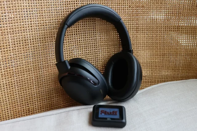 Тестирование беспроводных наушников JBL Tour One M3