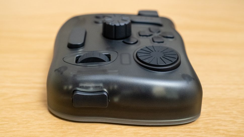 Обзор TourBox Elite: универсальный беспроводной контроллер картинка TourBox Elite