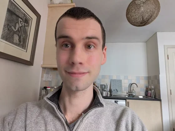 Обзор Pixel 9a: мастерский игрок среднего звена фото