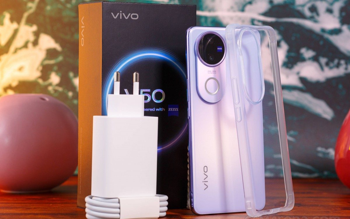 Vivo V50