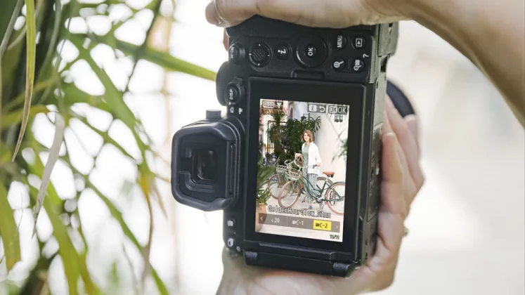 Представлена полнокадровая беззеркальная камера Nikon Z5 II фото