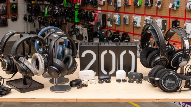 Лучшие наушники до 20 000 рублей