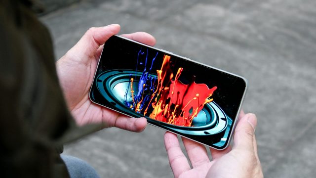 Топ-10 самых популярных телефонов на 21-й неделе