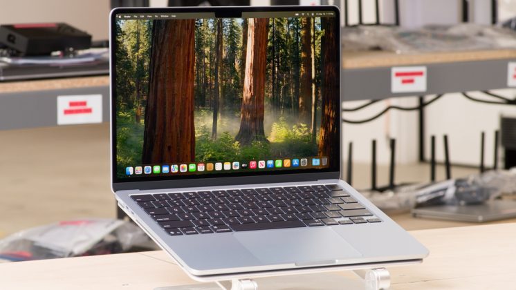 Apple MacBook Air 13 (M4, 2025)-2