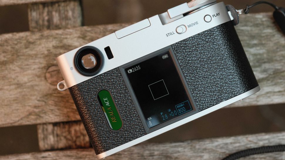 Fujifilm X Half: цифровая камера с душой плёнки-2