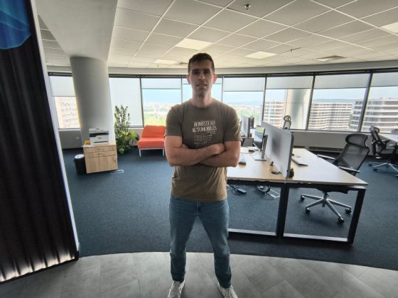 Motorola Razr 2025-21