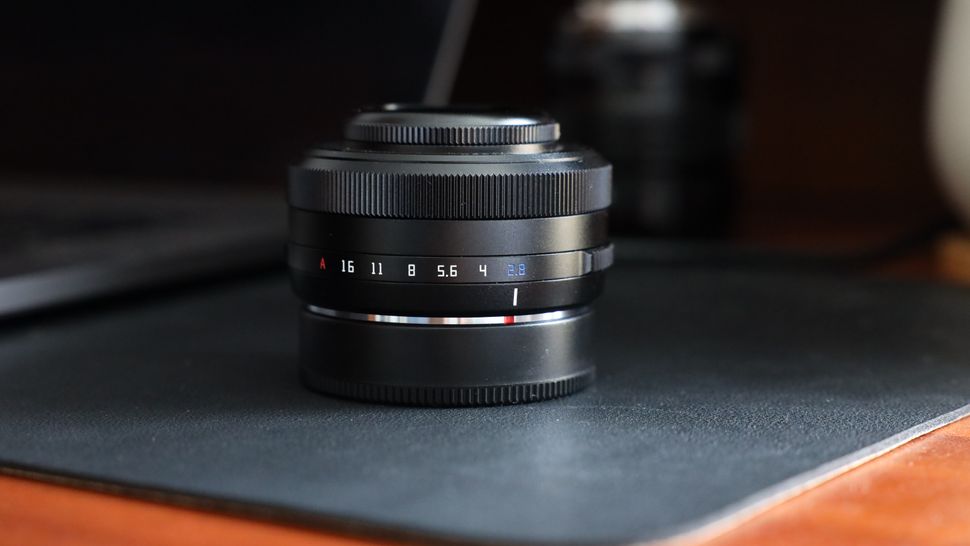 TTArtisan AF 27mm f/2.8-2