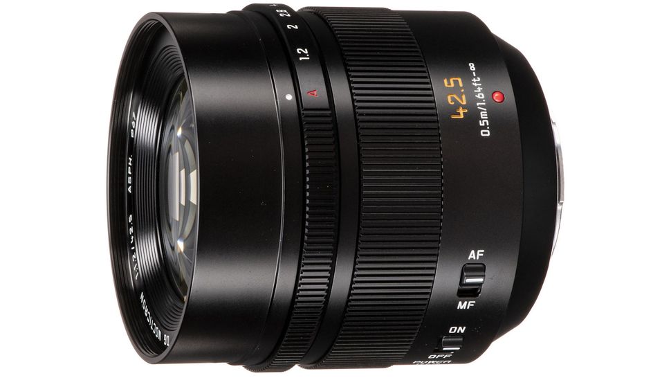 Panasonic Leica DG Noctilux 42,5 мм f/1,2 ASPH Power OIS-2