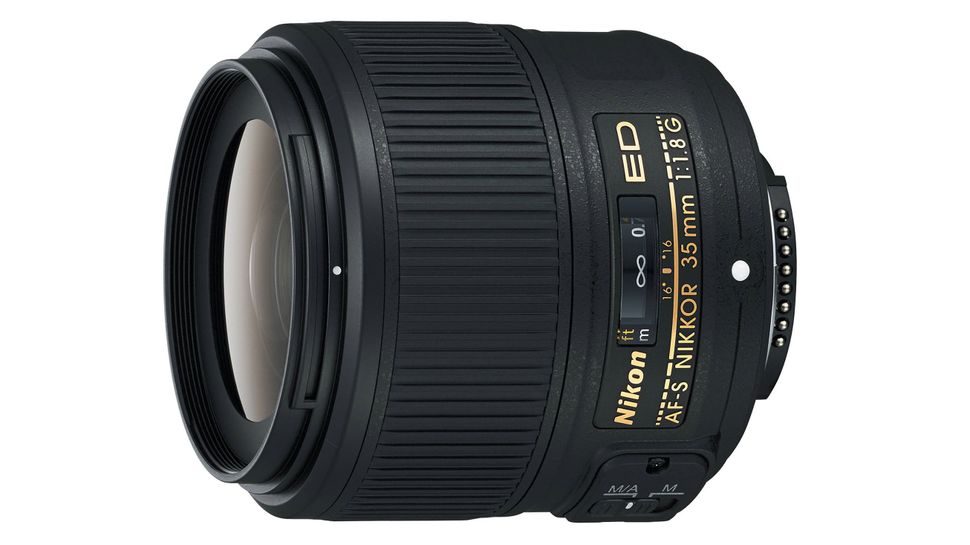 Nikon AF-S 35mm f/1.8G ED-2