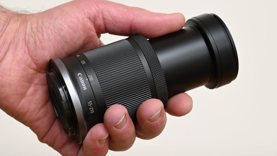 Canon RF-S 55-210 mm f/5-7.1 IS STM